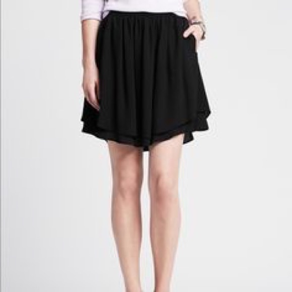 Banana Republic Dresses & Skirts - Banana Republic Black Layered Skirt